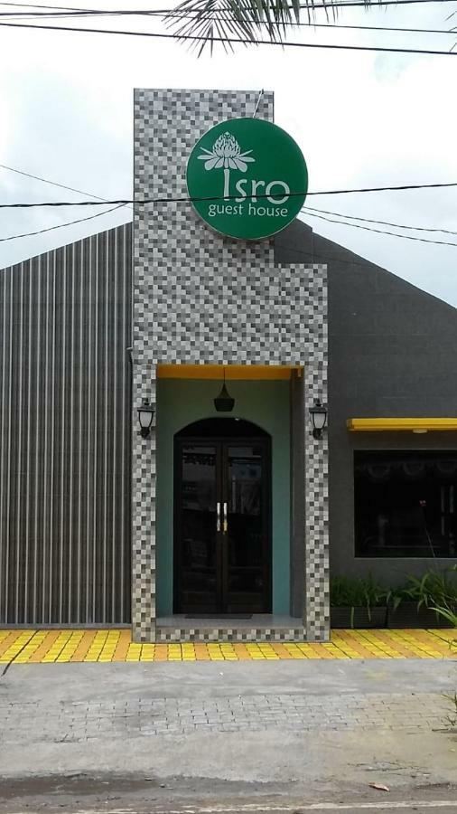 Isro Guesthouse Syariah Kepanjen Exterior foto